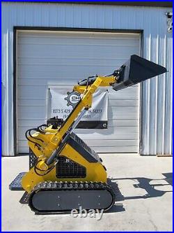 Mini Skid Steer Stand-on HX380 Loader Crawler 23HP